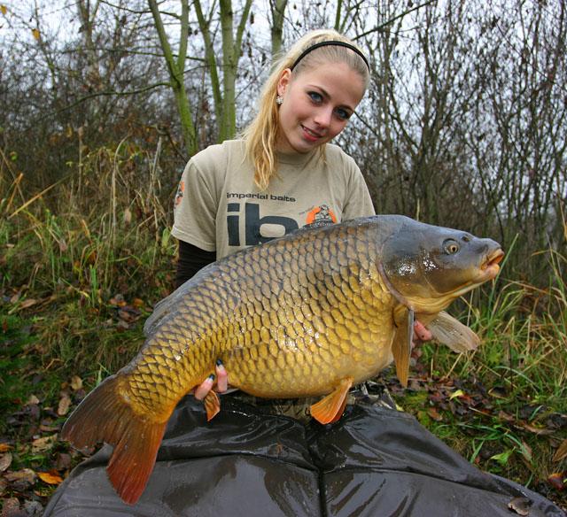 fetele - carpgirl2.jpg
